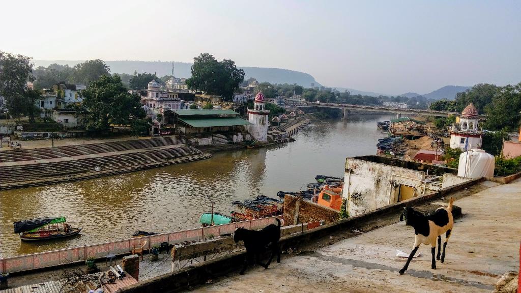 Balanced Darshan in Chitrakoot