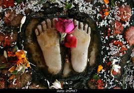 charan-paduka-temple-temple-cover-img